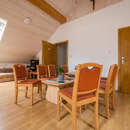 Kronotop In Triglav National Park Hostel Log pod Mangartom
