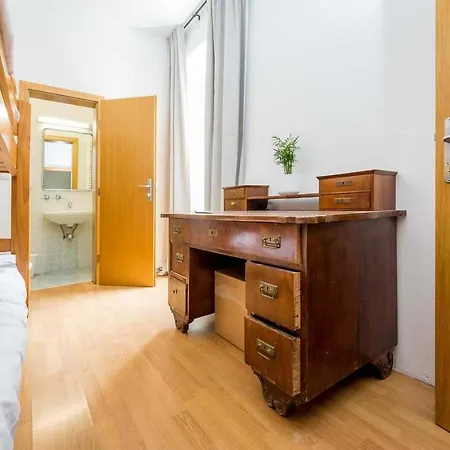 Kronotop In Triglav National Park Hostel