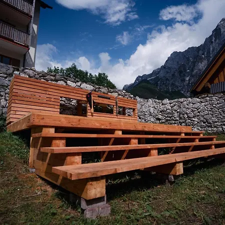 ホステル Kronotop In Triglav National Park ログ・ポット・マンガルトン