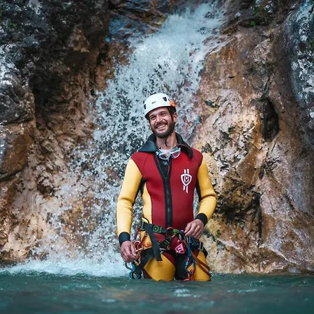 ホステル Kronotop In Triglav National Park ログ・ポット・マンガルトン