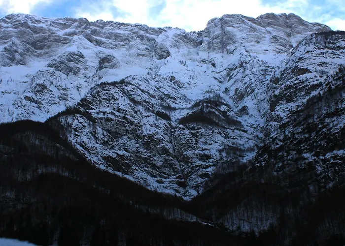 Hostel Kronotop In Triglav National Park Log pod Mangartom